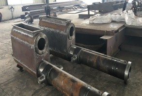 液壓?jiǎn)㈤]機(jī)組裝